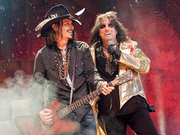 Johnny Depp Performs with Alice Cooper in L.A