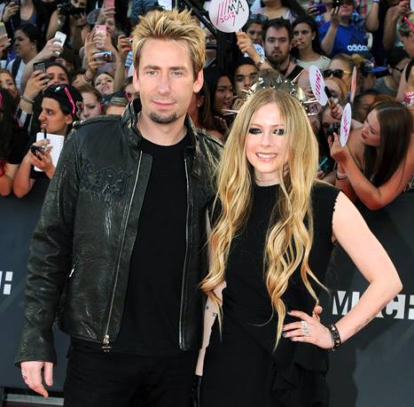 Avril Lavigne And Chad Kroeger Say I DO On Canada Day!