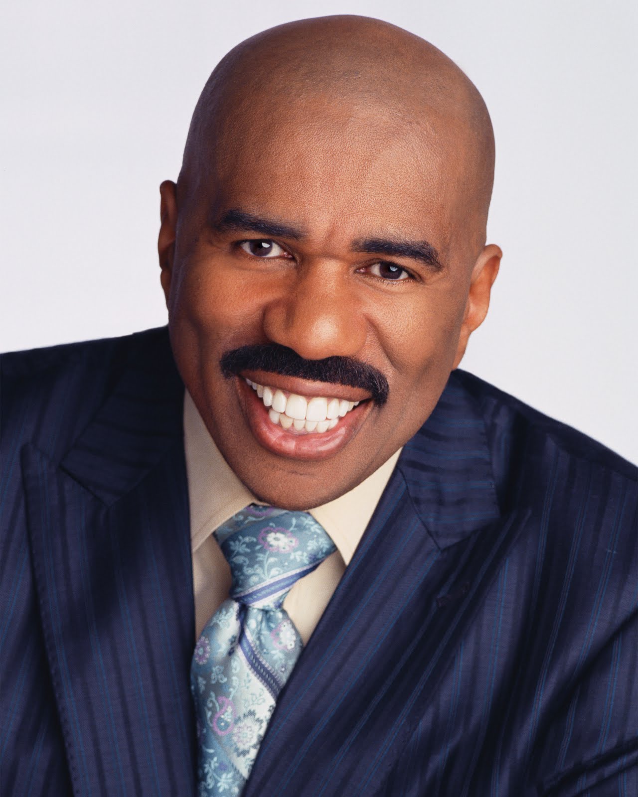 Steve Harvey Talks Relationships in Vancouver, London, and Toronto